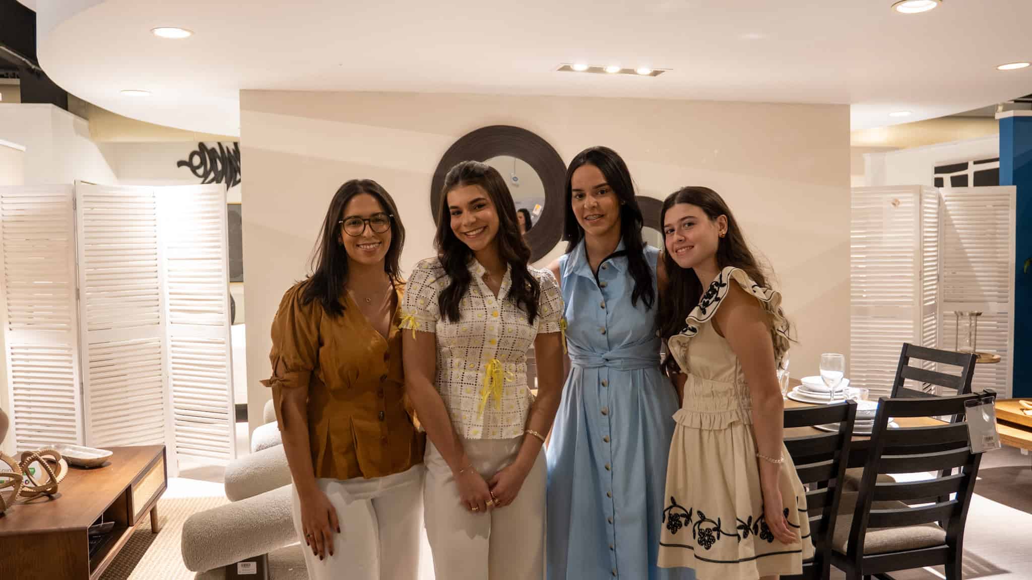 Inés Wiriath, Maia Martínez, Ana Calderón y Giselle Busto.