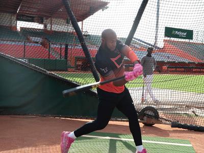 Bryan de la Cruz se integra a los Toros y estará desde el inicio
