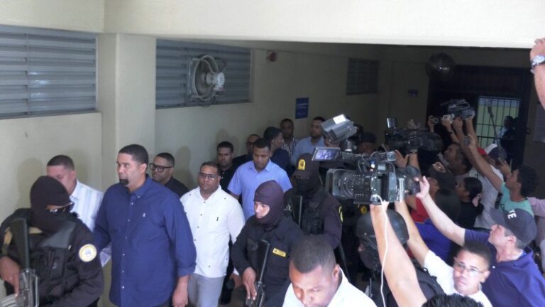 Caso La Barranquita: Tribunal impone tres meses de prisión preventiva a cuatro policías implicados