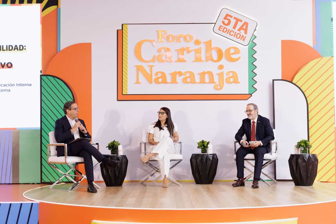 César Dargam, Pamela Rodríguez y Luis Esteban Martínez-Murga.