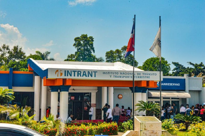 Consorcio Mobility ID ganó licitación para confeccionar las nuevas licencias de conducir en RD