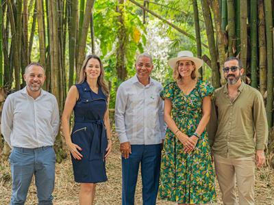 Eco-Bahia firma acuerdo con el Jardín Botánico Nacional