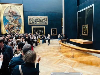 El Museo del Louvre es sacudido por robos
