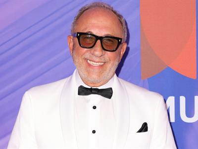 Emilio Estefan recibe premio productor del siglo de Billboard Latinos