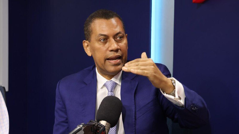 Guido Gómez Mazara responde a Andy Dauhajre y defiende política fiscal