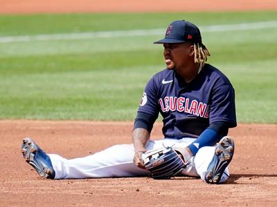 Hay seis dominicanos entre los finalistas al Guante de Oro