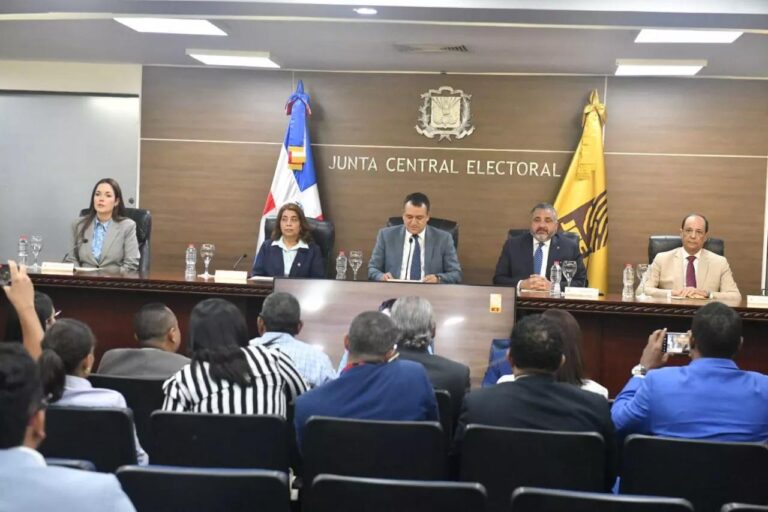 JCE reafirma control absoluto de datos personales en proyecto de nueva cédula
