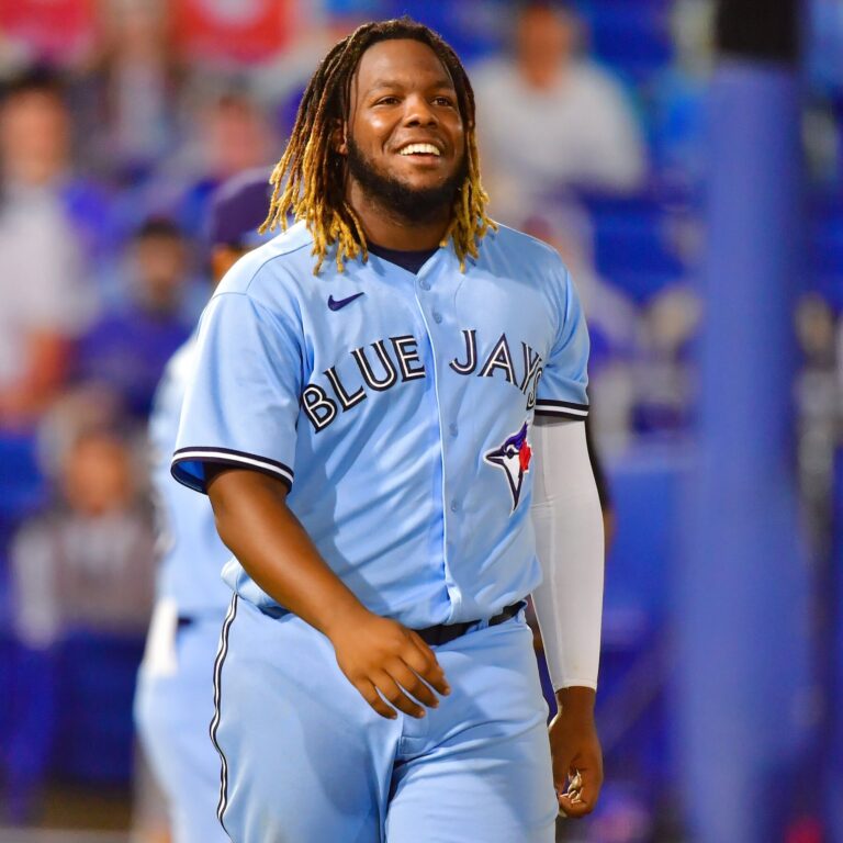 Juzgado ordena a Vladimir Guerrero Jr. pagar RD$25 millones por trabajos en su villa de Nizao