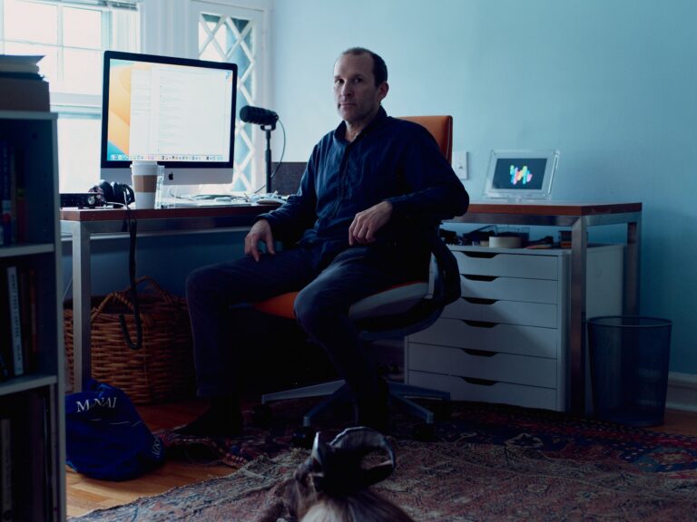 Lo que aprendí tras años buscando a Satoshi Nakamoto, creador de Bitcoin