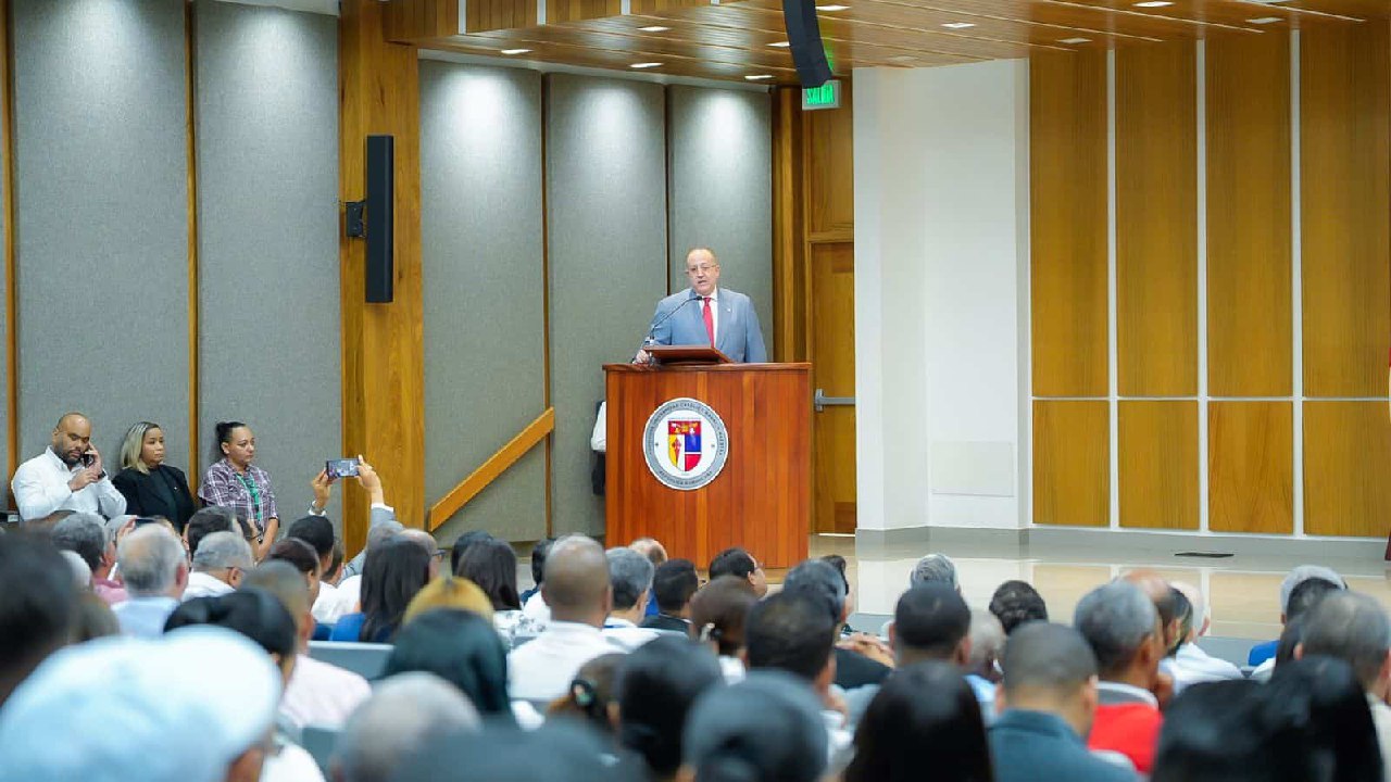 Magín Díaz dice que el 2025 ha sido un año difícil para la economía dominicana