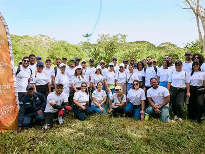Motor Crédito impulsa reforestación en Humedales del Ozama