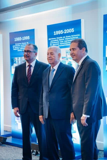 Omar Licairac, Alexis Licairac y Vladimir Licairac.