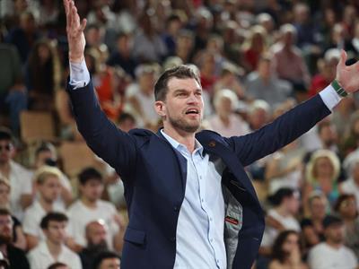 NBA: Tiago Splitter entrenará a los Blazers como técnico interino
