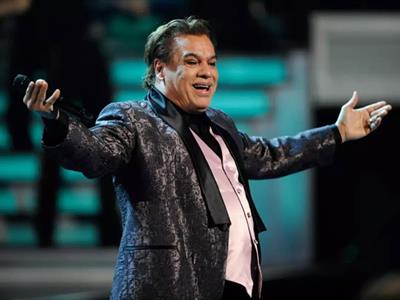 Netflix lanza serie sobre Juan Gabriel