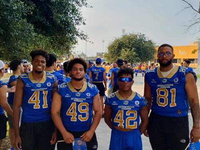 NFL: 4 dominicanos estudian en México gracias al fútbol americano