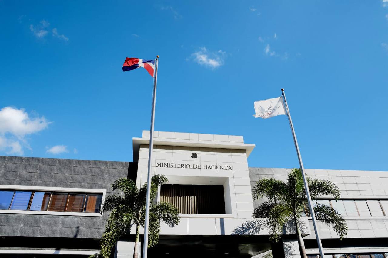 RD emite bonos soberanos por US$1,600 millones a 10 años para financiar proyectos del 2025