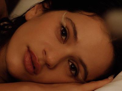 Rosalía lanza primer adelanto de su álbum "Lux"