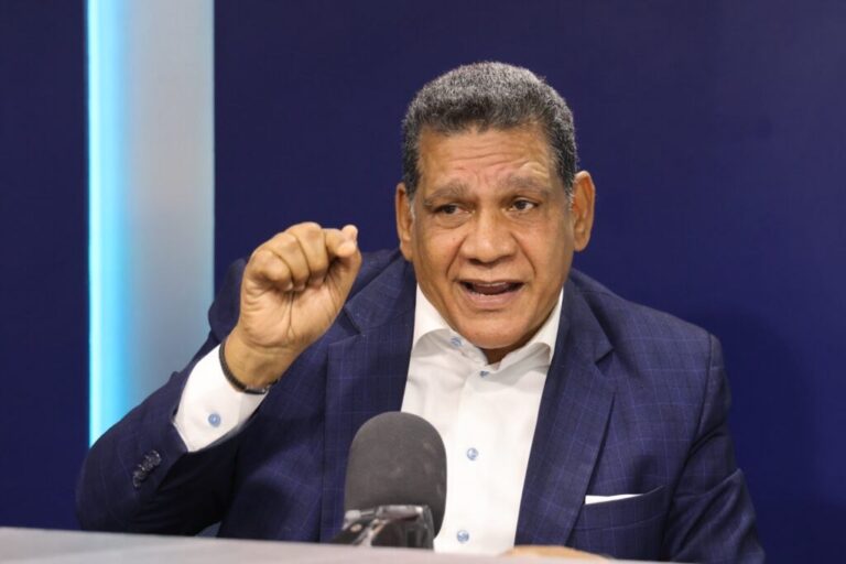 Rubén Maldonado acusa al gobierno del PRM de vivir de la propaganda y negar la realidad nacional