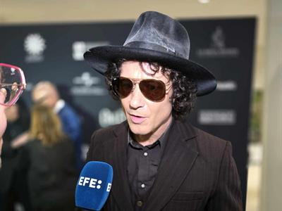 Salón de la Fama de Compositores Latinos reconoce a Enrique Bunbury