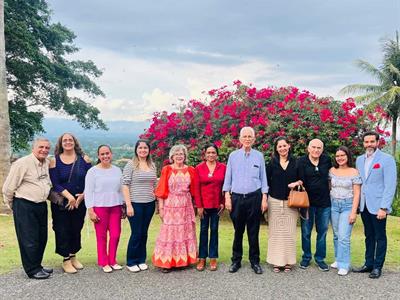 Septiembre: encuentro del Ateneo Insular