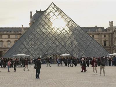 Siete detenidos por robo del Louvre
