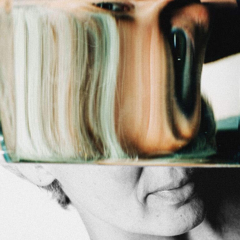 Sora, la app de video de OpenAI, te permite crear deepfakes de ti mismo