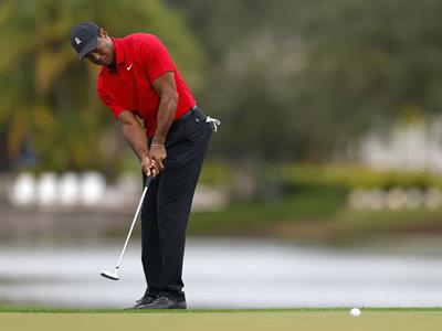 Tiger Woods: será operado en la columna