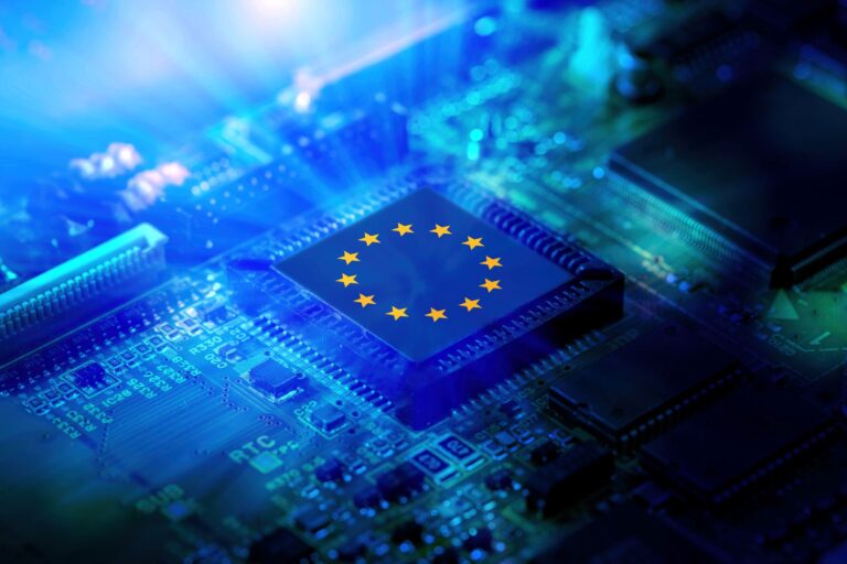 UE invertirá miles de millones de euros en IA para no quedarse atrás frente a EE UU y China