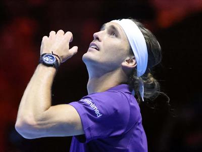 Zverev avanza con paso firme a los cuartos de final en Viena
