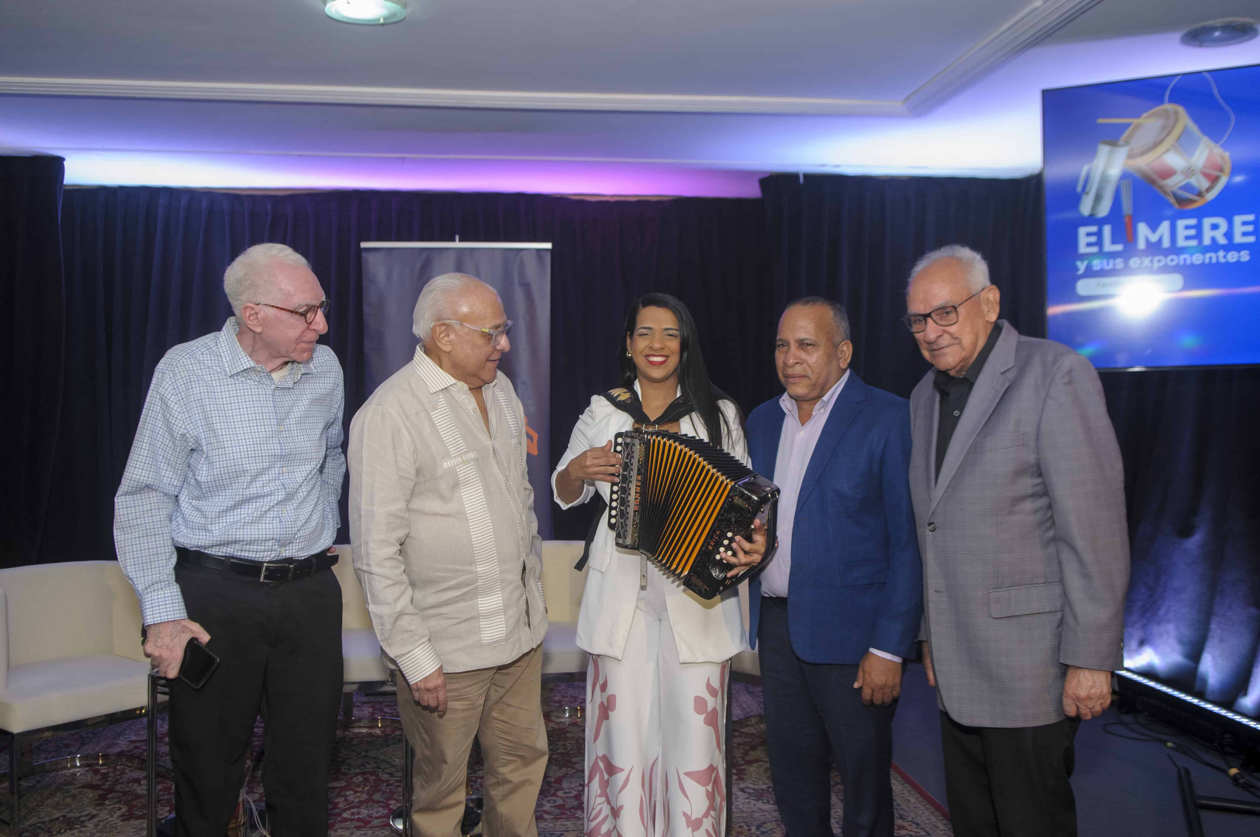 Estuardo Arias, Pedro Nu´n~ez del Risco, Yokaira Marti´nez (La doncella del acordeo´n), Valerio de Leo´n y Napoleo´n Beras.