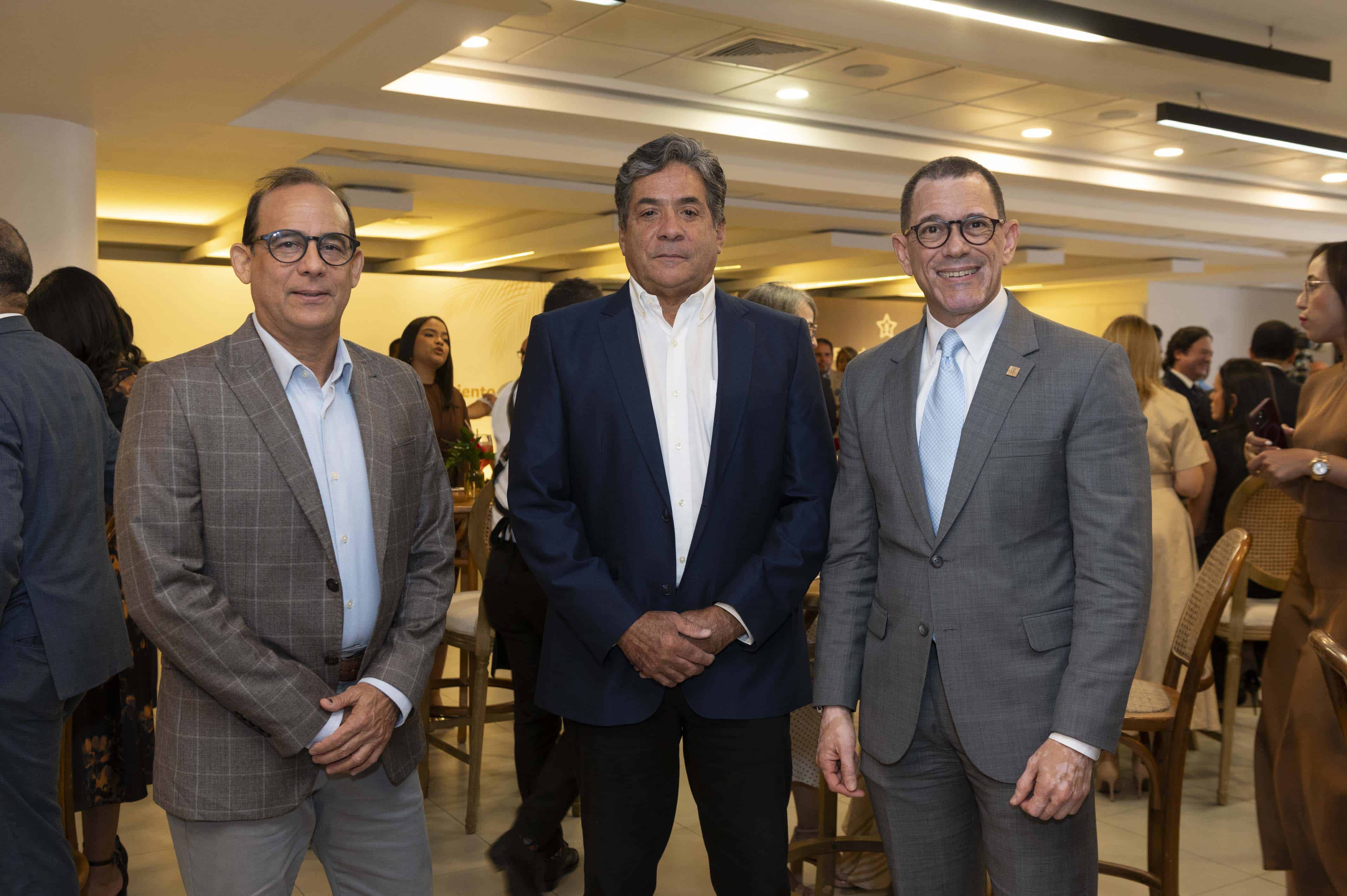 Fernando Salcedo, Aldo Ruiz y Martín Gabirondo.