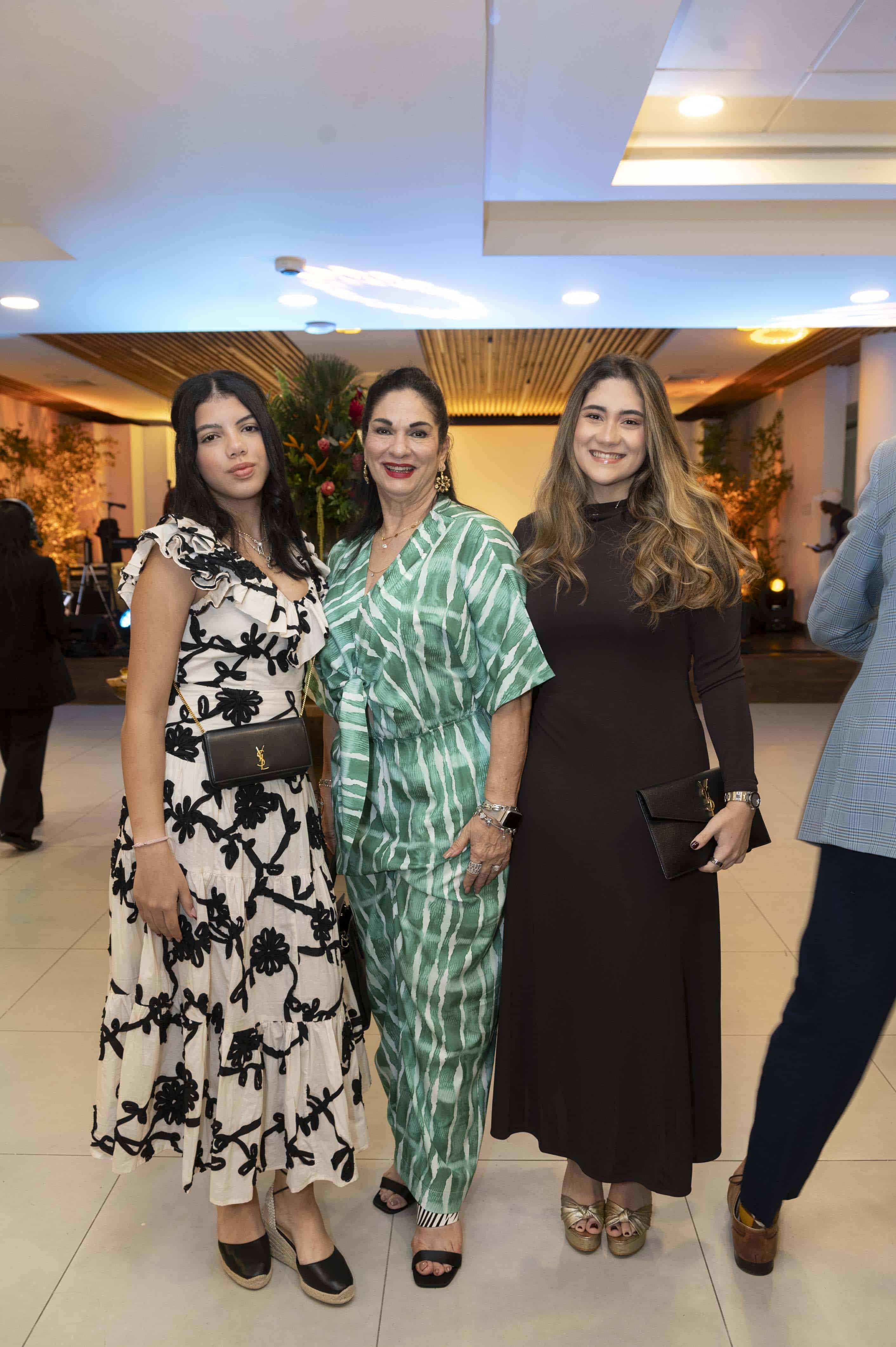 Maia Rondón, Asalia Castillo y Camila Montás.
