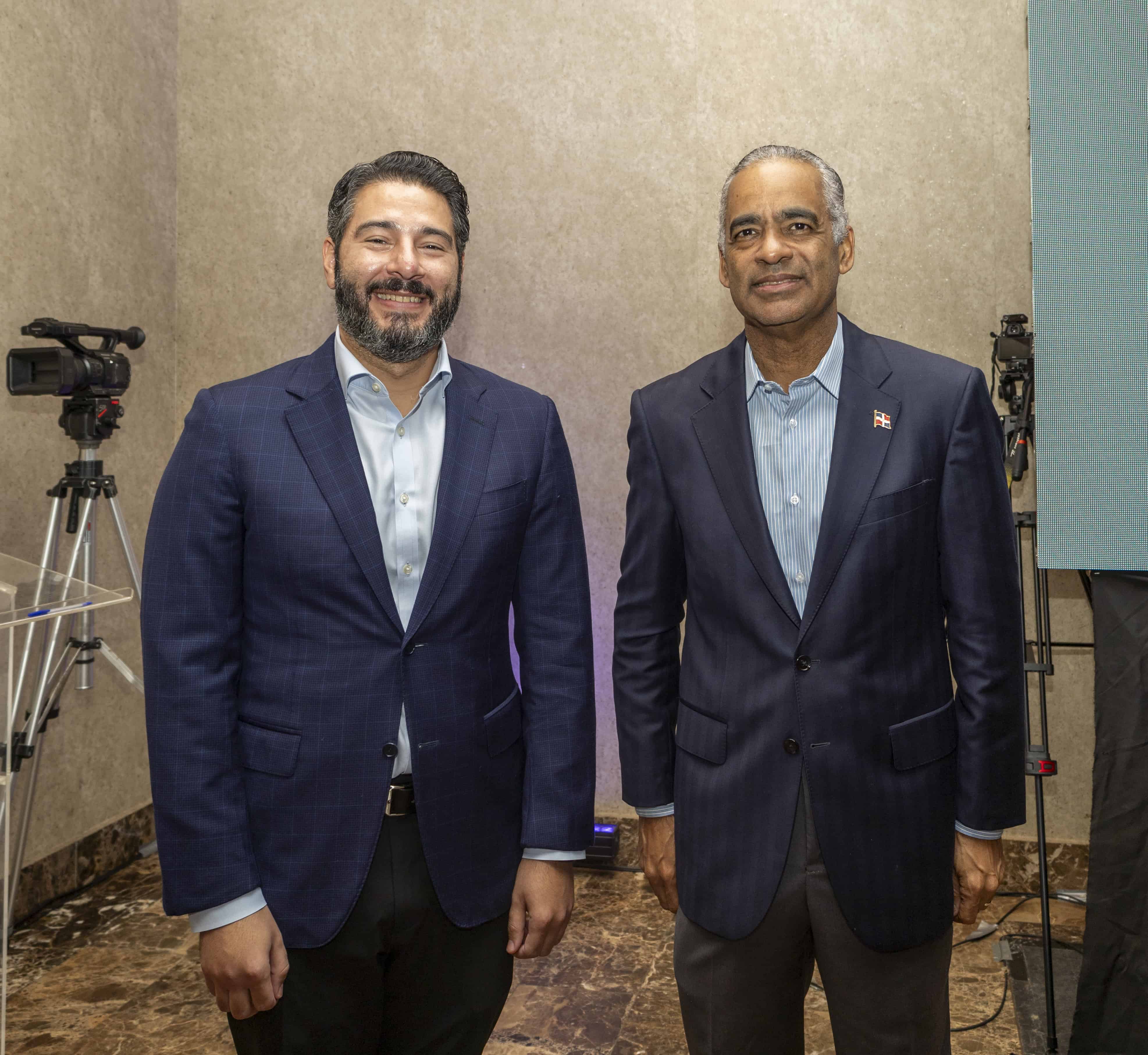 Francisco Alberto Torres y Joel Santos.