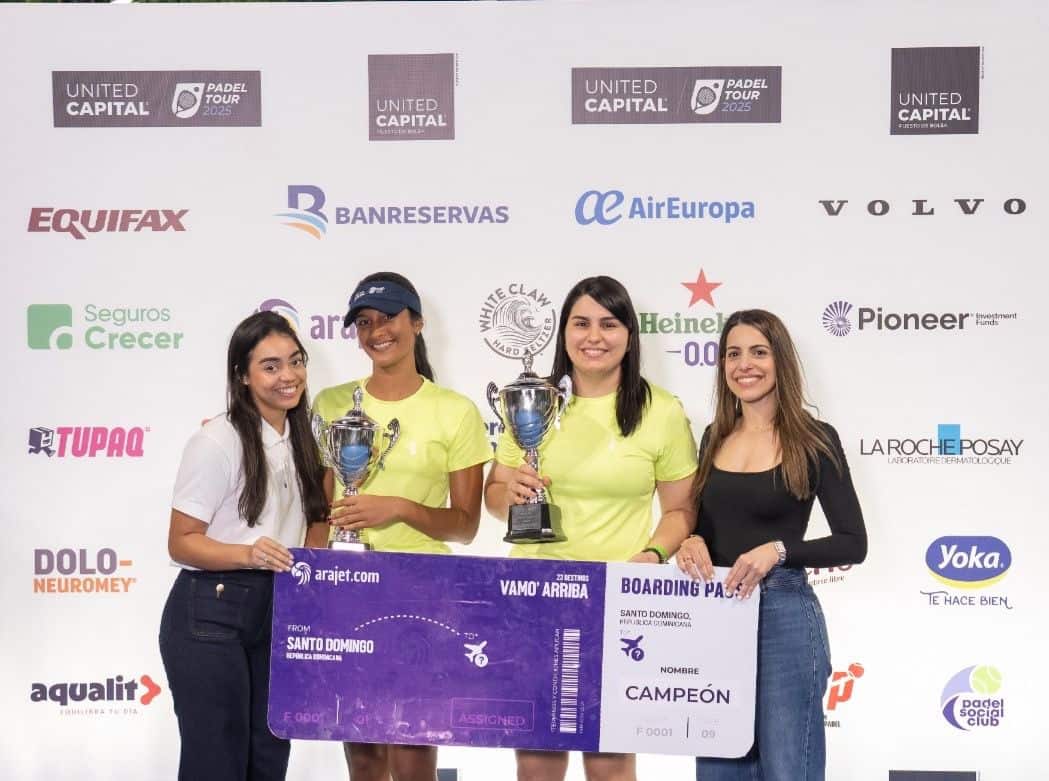 Aura Gonzalez, Alicia Hernández, María de Moya y Loraine Rodríguez.