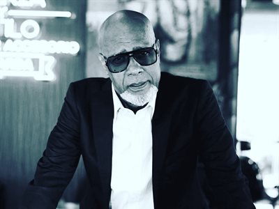 Duelo municipal en San Francisco de Macorís por Henry Hierro