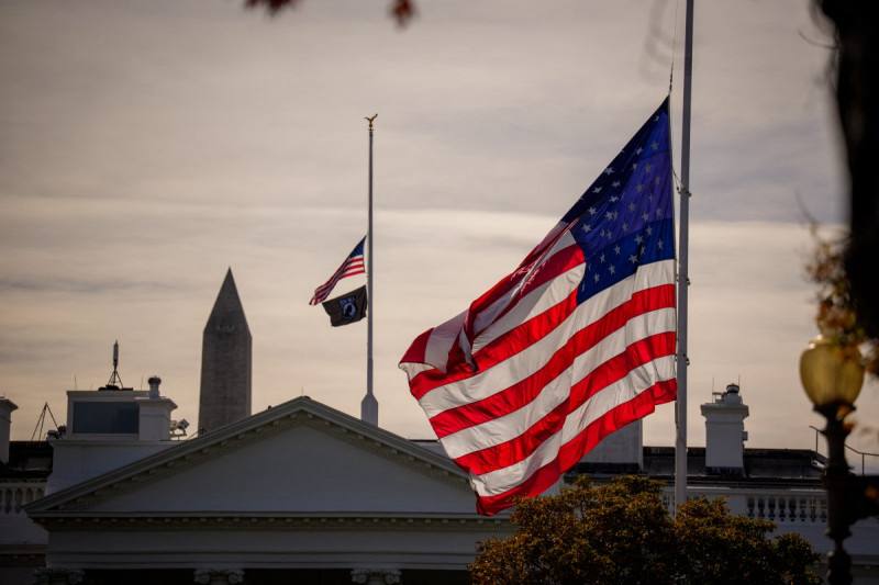 EE UU podría cerrar partes de su espacio aéreo si se prolonga el cierre de Gobierno