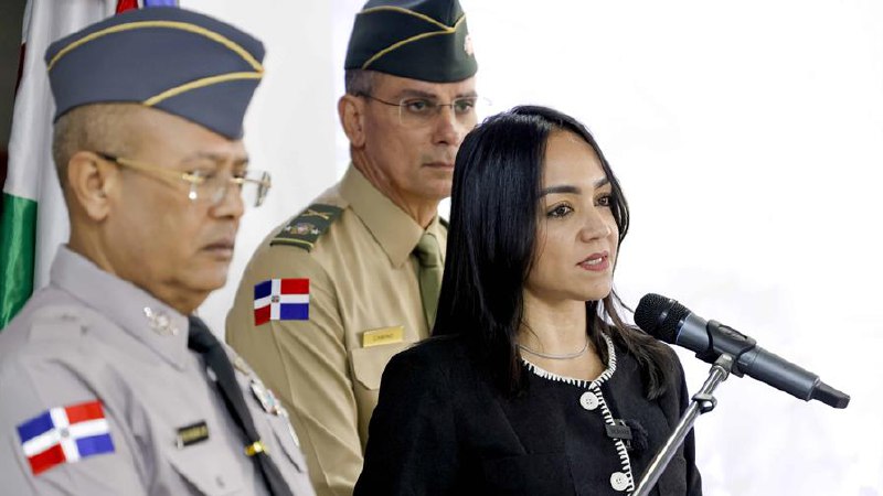 Gobierno afirma ha duplicado la presencia policial en las calles de un 13% a 28%