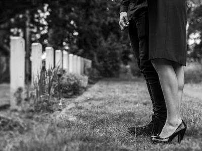 Honras fúnebres: encontrar el equilibrio entre voluntad y paz familiar