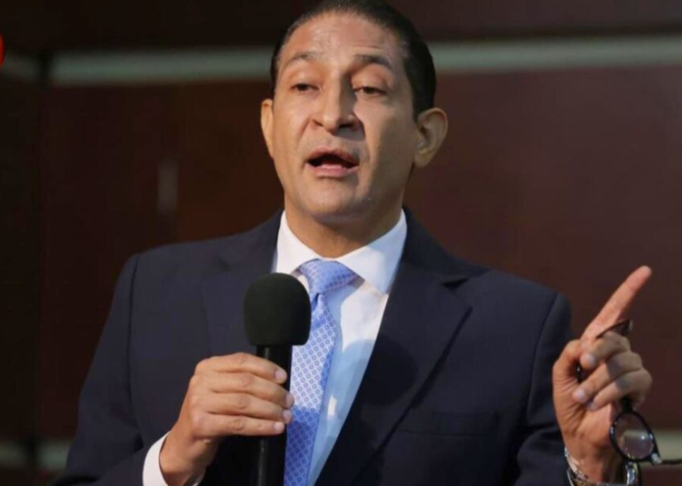 Profesor Iván Gatón dicta conferencia en el II Congreso de Geohispanidad en España