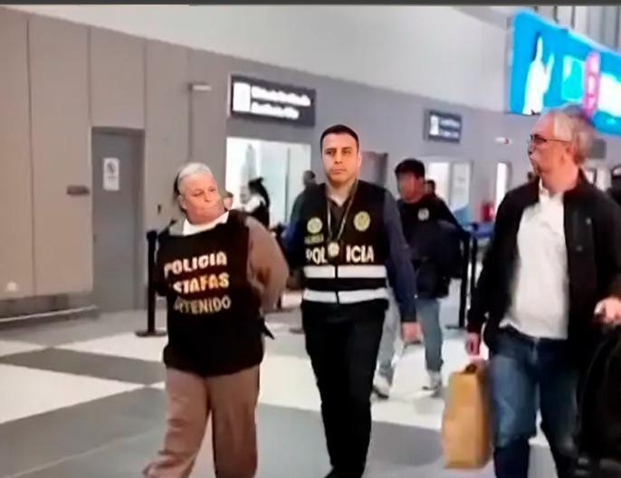 Dominicana es detenida en Perú tras intentar viajar a España con residencia falsa