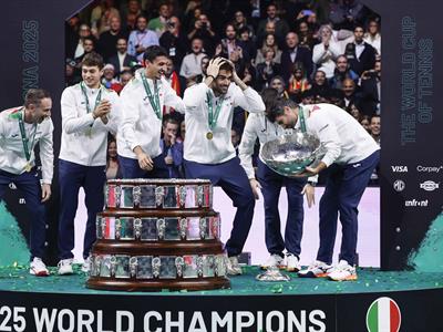 Italia gana sin Sinner a España y conquista su tercera Davis seguida