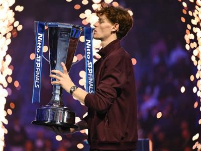 Jannik Sinner: vence a Alcaraz y gana el Masters ATP