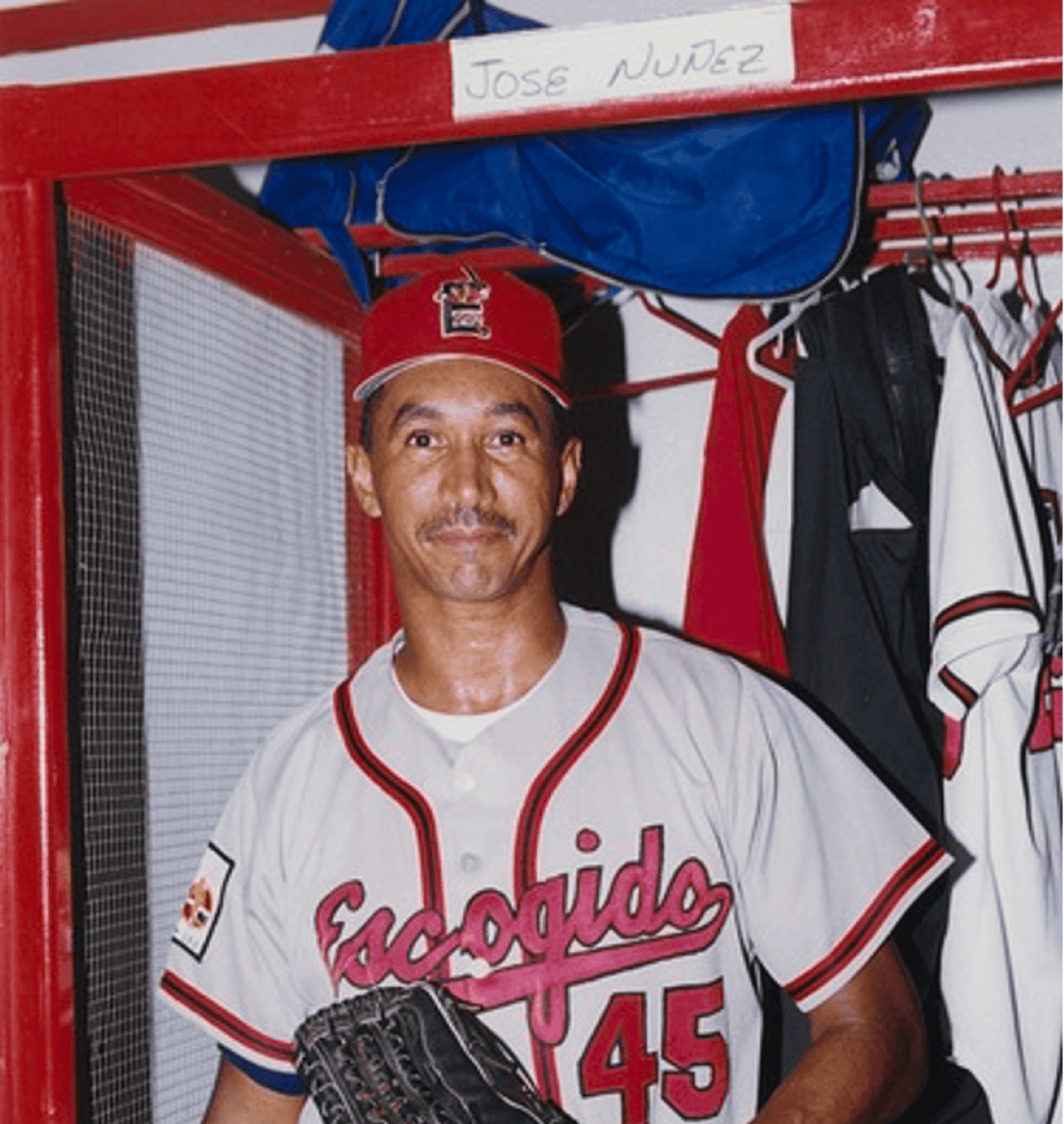José Núñez y sus 14 ponches al Licey hace 38 años