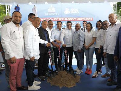 Kelvin Cruz: construirá 11 techados multiusos