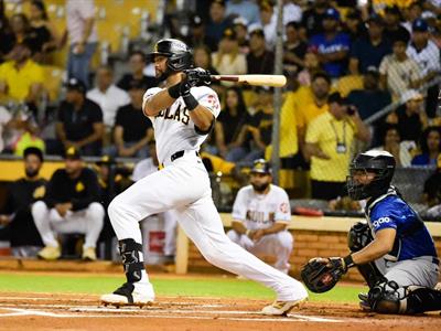 Las Águilas ponen los pies en la tierra al Licey