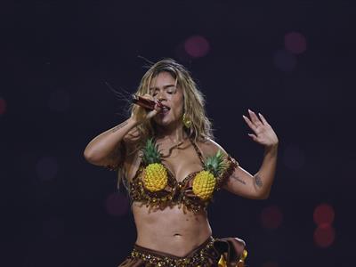 Latin Grammy 2026: Bad Bunny y Karol G se presentan en la ceremonia