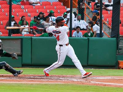 LIDOM: Jiménez y Oliva jonronean en paliza de Toros a Estrellas