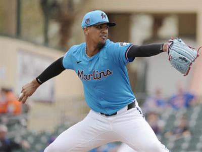 MLB: Marlins buscan extender a Eury Pérez, hay distancia económica