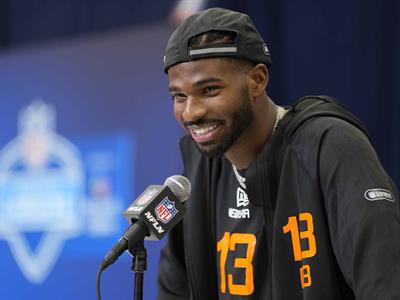 NFL: Shedeur Sanders afirma que mentalidad de su padre le ayuda