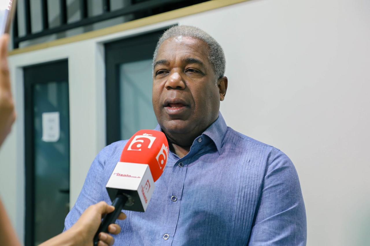 Nuevamente todo el gobierno contra Omar; Peña Guaba y Ricardo de los Santos le responden